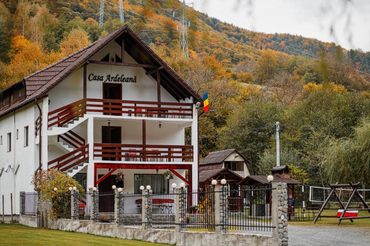 Casa Ardeleana Hotel Lotrioara ภายนอก รูปภาพ